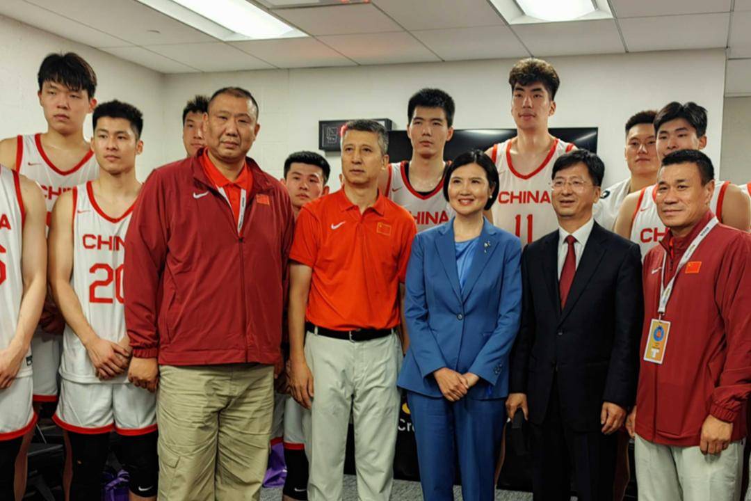 正式确认,远赴NBA!郭士强空降亚特兰大老鹰,中国男篮春天来了